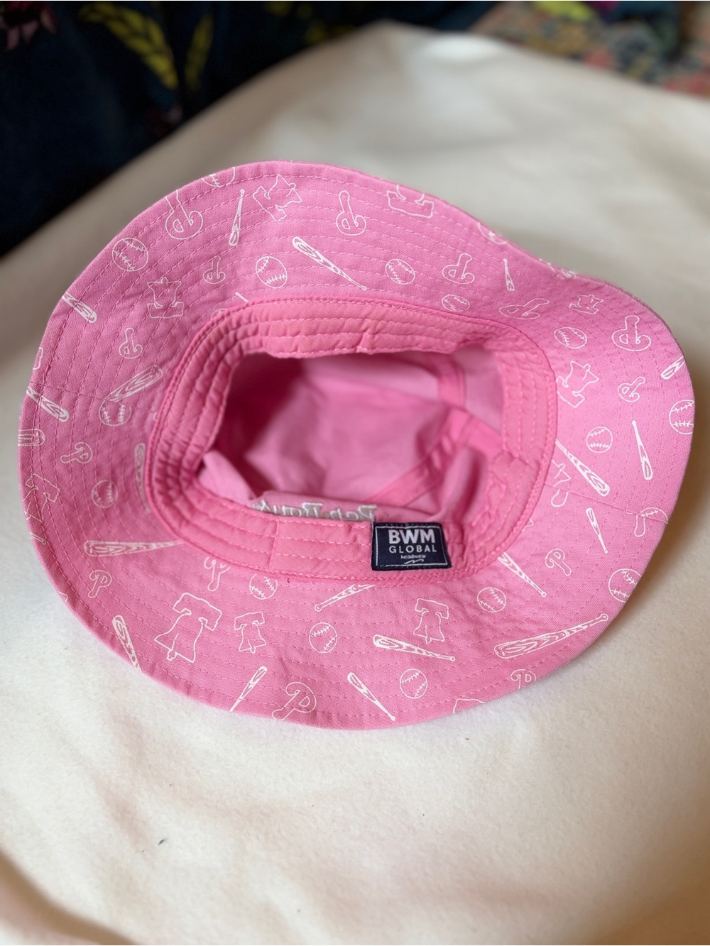 Mother’s Appreciation Day Ladies Pink Bucket Hat  PHILLIES 05/05/2024 SGA - Picture 5 of 5